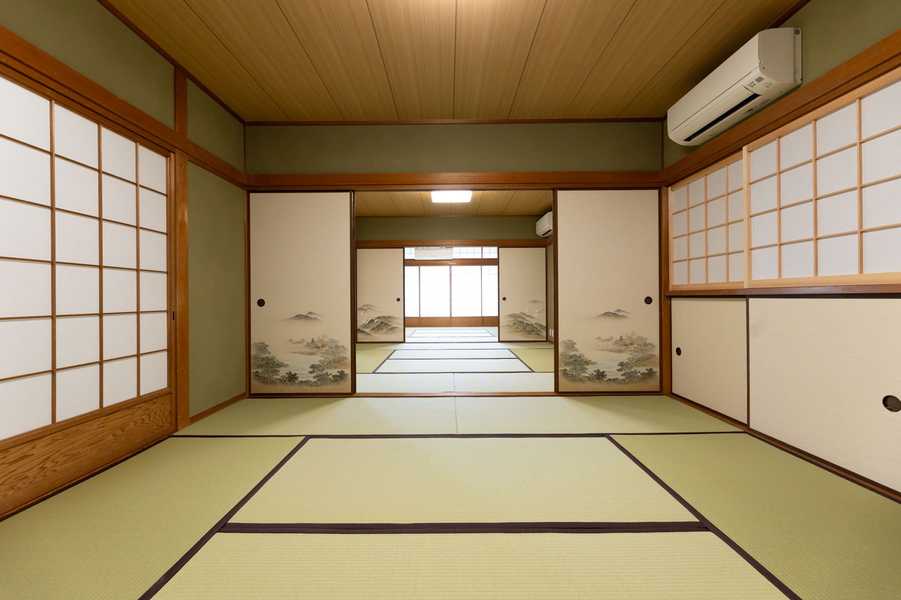 Interior of Yumeyakata Gojo, a modern Kyoto townhouse offering matcha tea ceremony and kimono experience